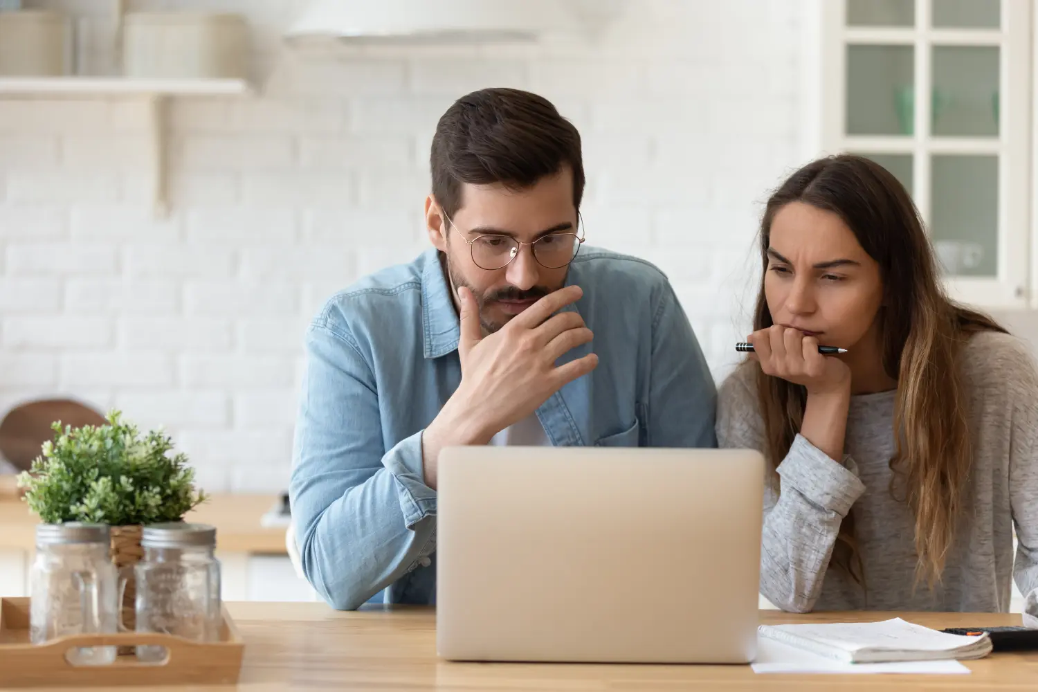 Hilfe, Toxische Beziehung, Narzissmus, Erkennen, Manipulation, Partnerschaft , Emotionaler Missbrauch , Beziehungsmuster , Hilfe , Beratung , Coaching , Opfer , Narzissten , Psychische Gewalt , Abhängigkeit , Trennung , Selbsthilfe , Therapie , Intensiv-Coaching , Heilung , Co-Abhängig , Gaslighting , Online , Beziehungsprobleme , Selbsthilfegruppen , Ratgeber , Psychologische , Unterstützung , Traumabonding , Trauma , Hamburg , Deutschland , Kontaktabbruch , Kontaktsperre  , no contact , Gericht , Jugendamt , Hoovering  ,Discard , posttraumatische Belastungsstörung , toxische Beziehung beenden